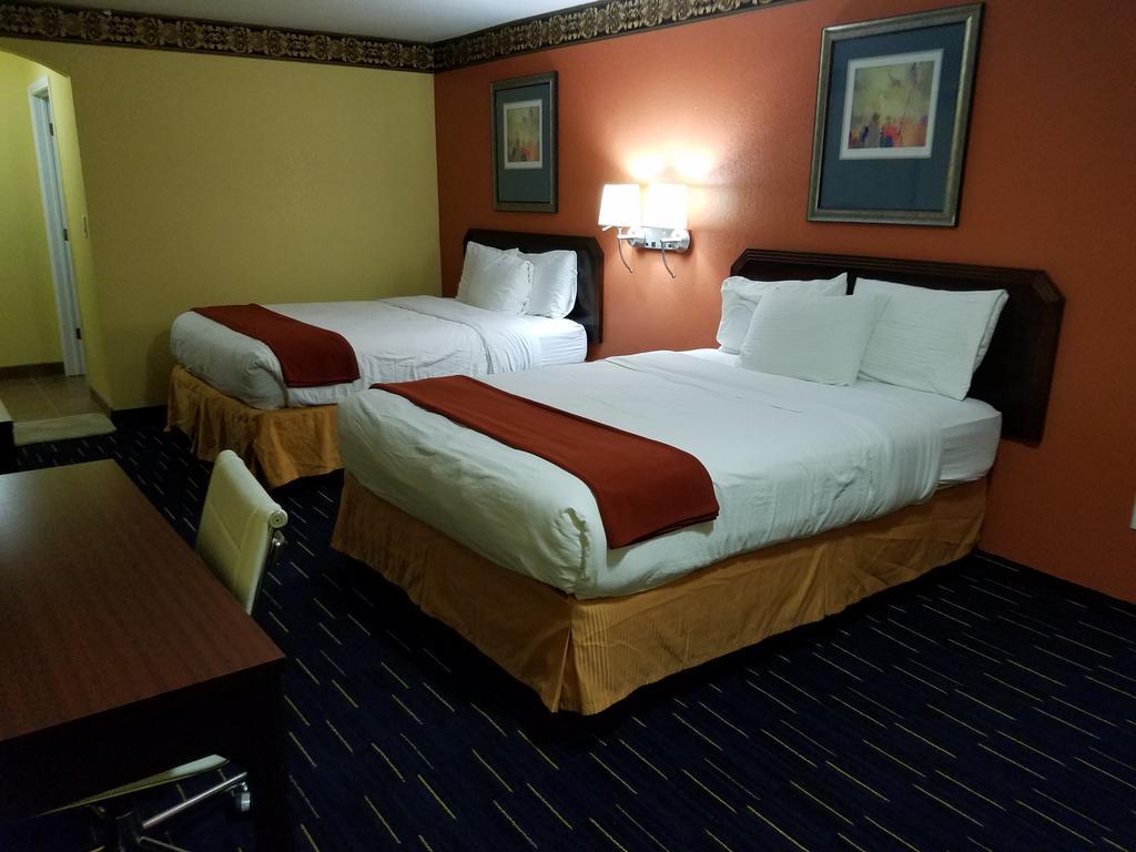 Country Inn Sterling Екстер'єр фото