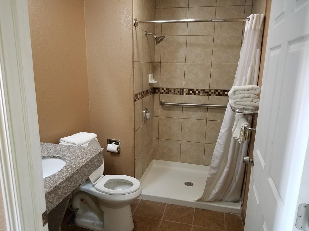 Country Inn Sterling Екстер'єр фото